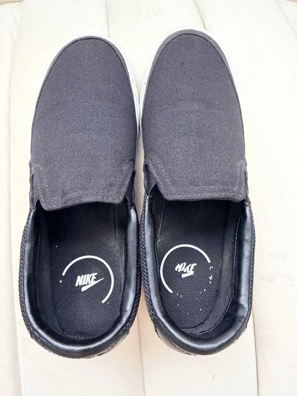 Nike Canvas Sneakers